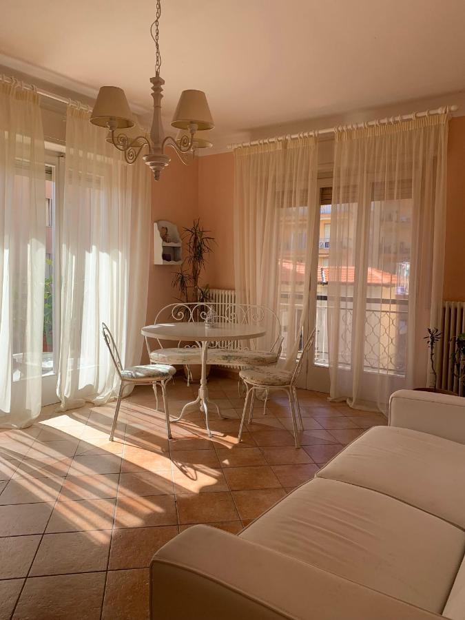 Casa Viola Vicino Al Mare By Smart-Home Vallecrosia Luaran gambar