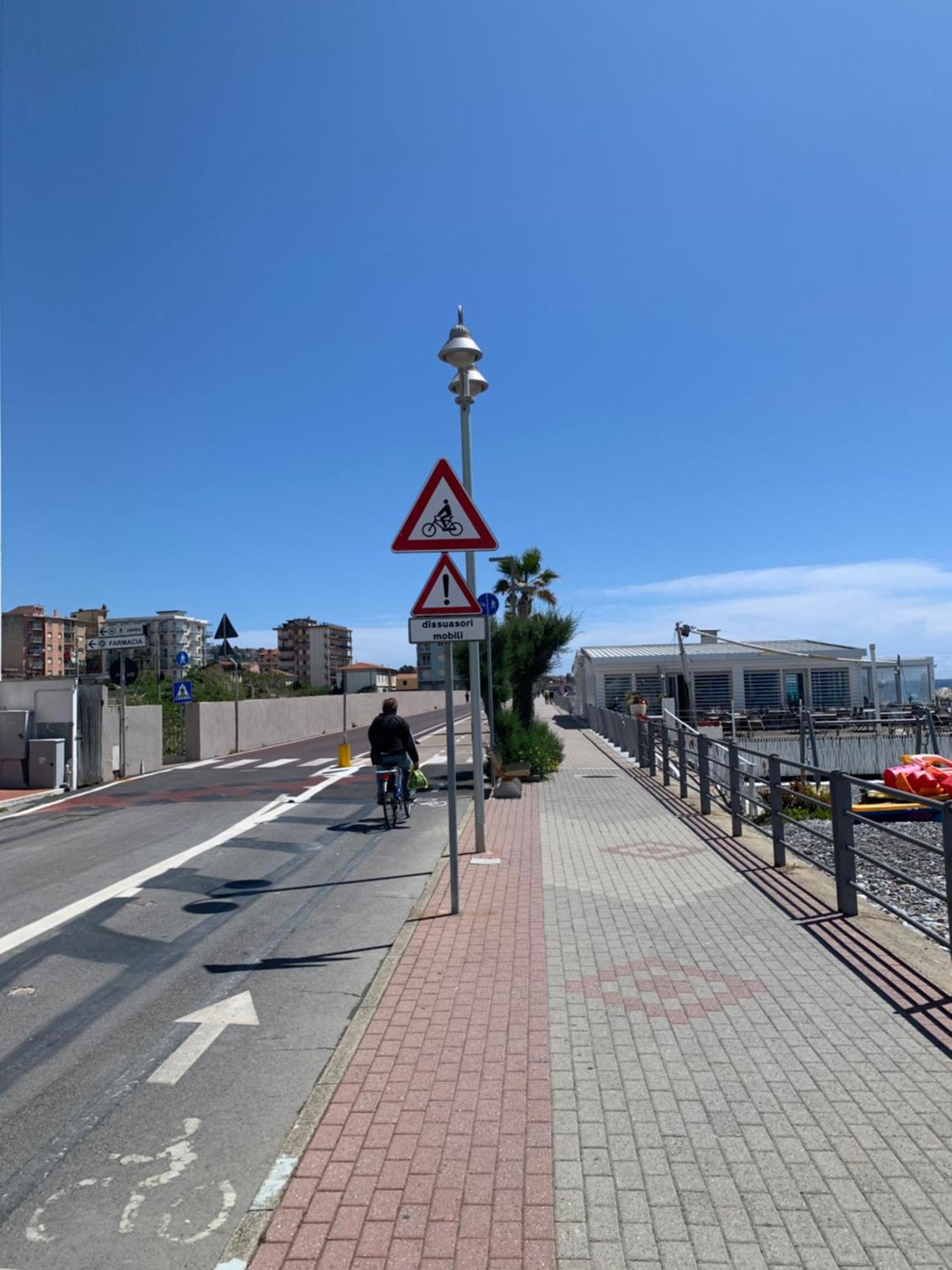 Casa Viola Vicino Al Mare By Smart-Home Vallecrosia Luaran gambar